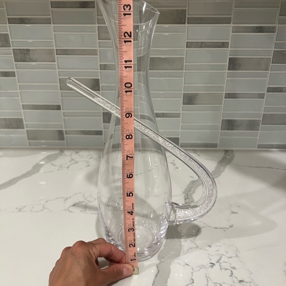 Wine Decanter Elegant with Crushed Diamond Glass Pitcher Carafe - Picture 5 of 6